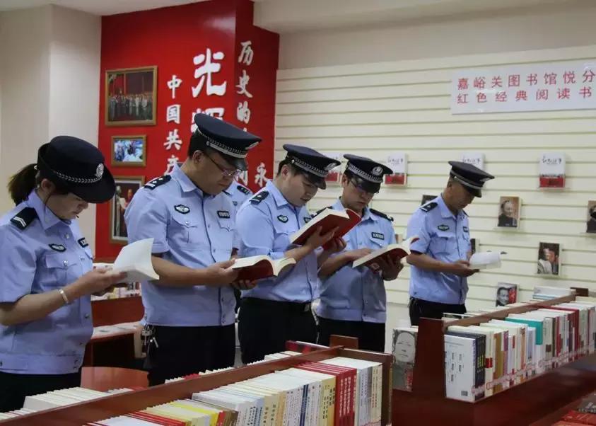 最新的入党誓词,最新入党誓词，信仰的力量与时代责任的召唤，信仰的力量与时代责任的召唤，最新入党誓词解读